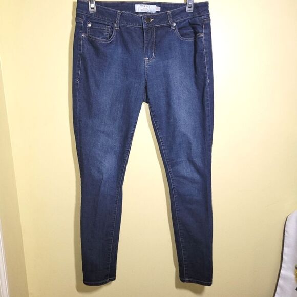 Torrid Skinny Midrise Jeans 10 - Picture 2 of 11